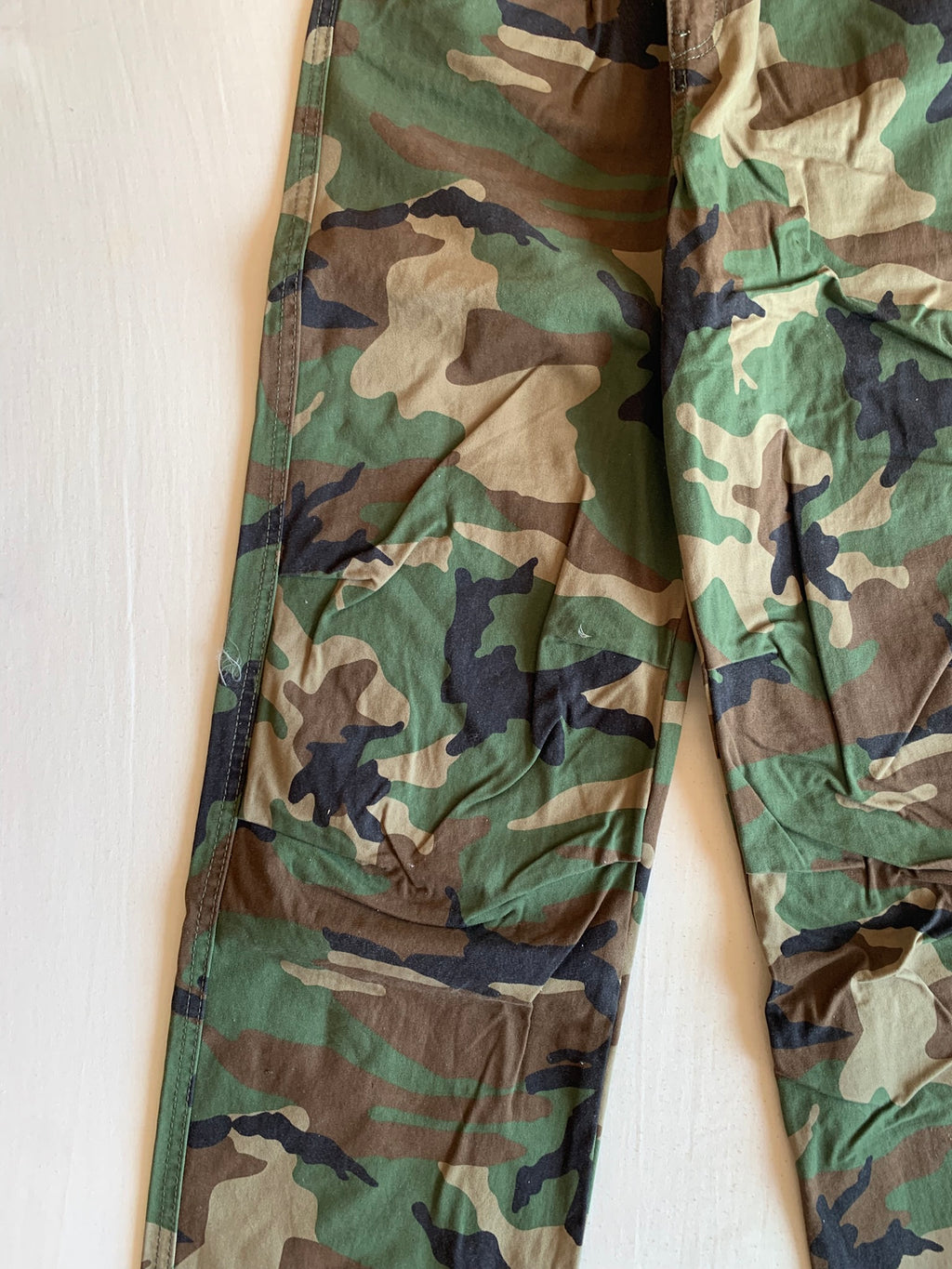 Pantalón Cargo Bershka Camuflaje Woodland