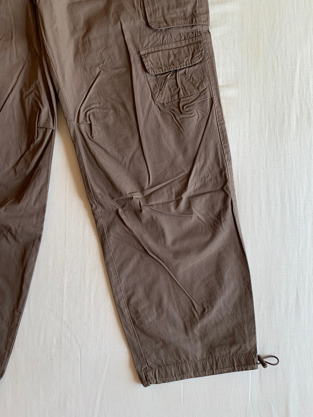 Pantalón Cargo Zara Taupe Multibolsillo