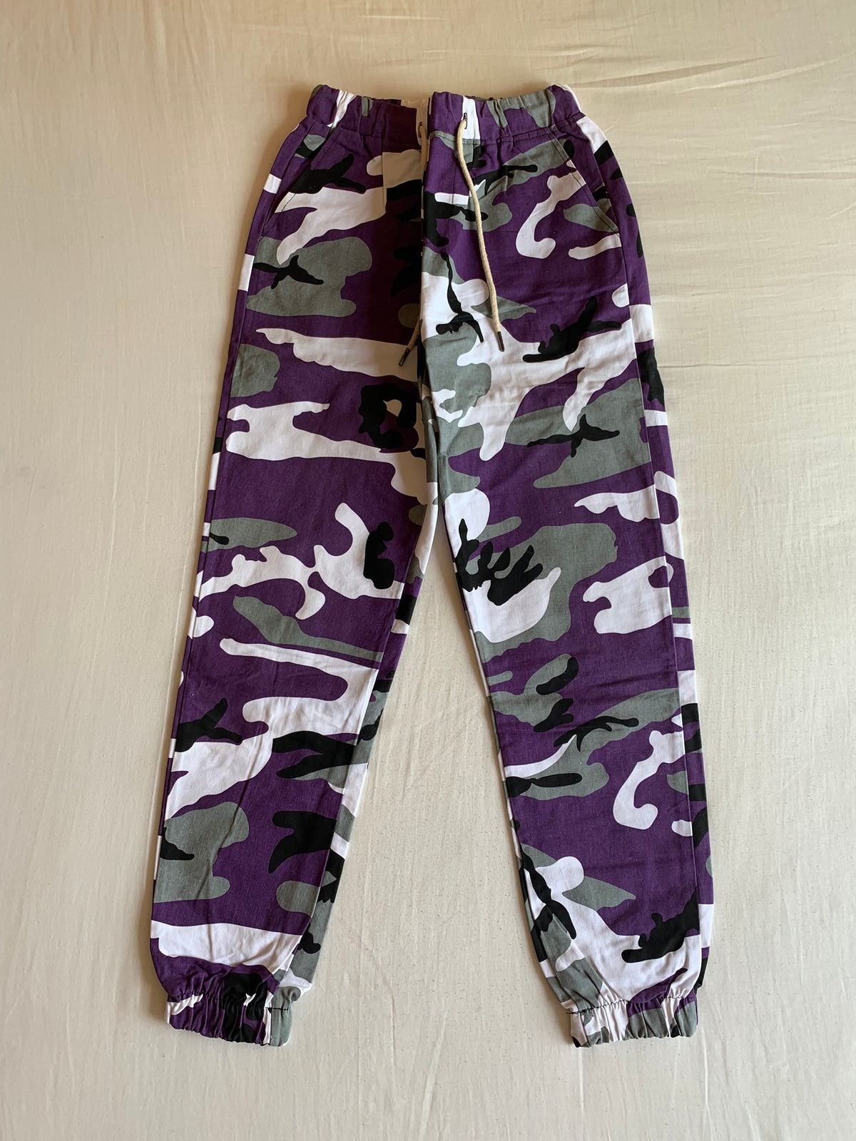 Pantalón Jogger Camuflaje Morado