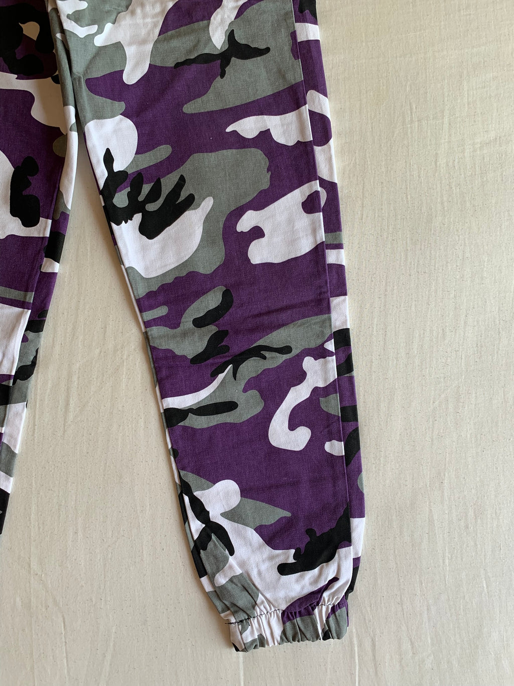 Pantalón Jogger Camuflaje Morado