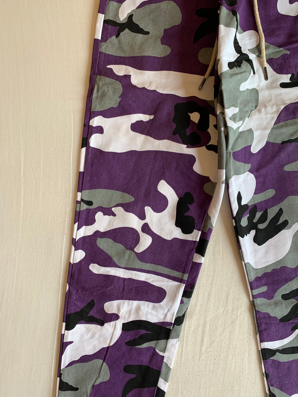 Pantalón Jogger Camuflaje Morado