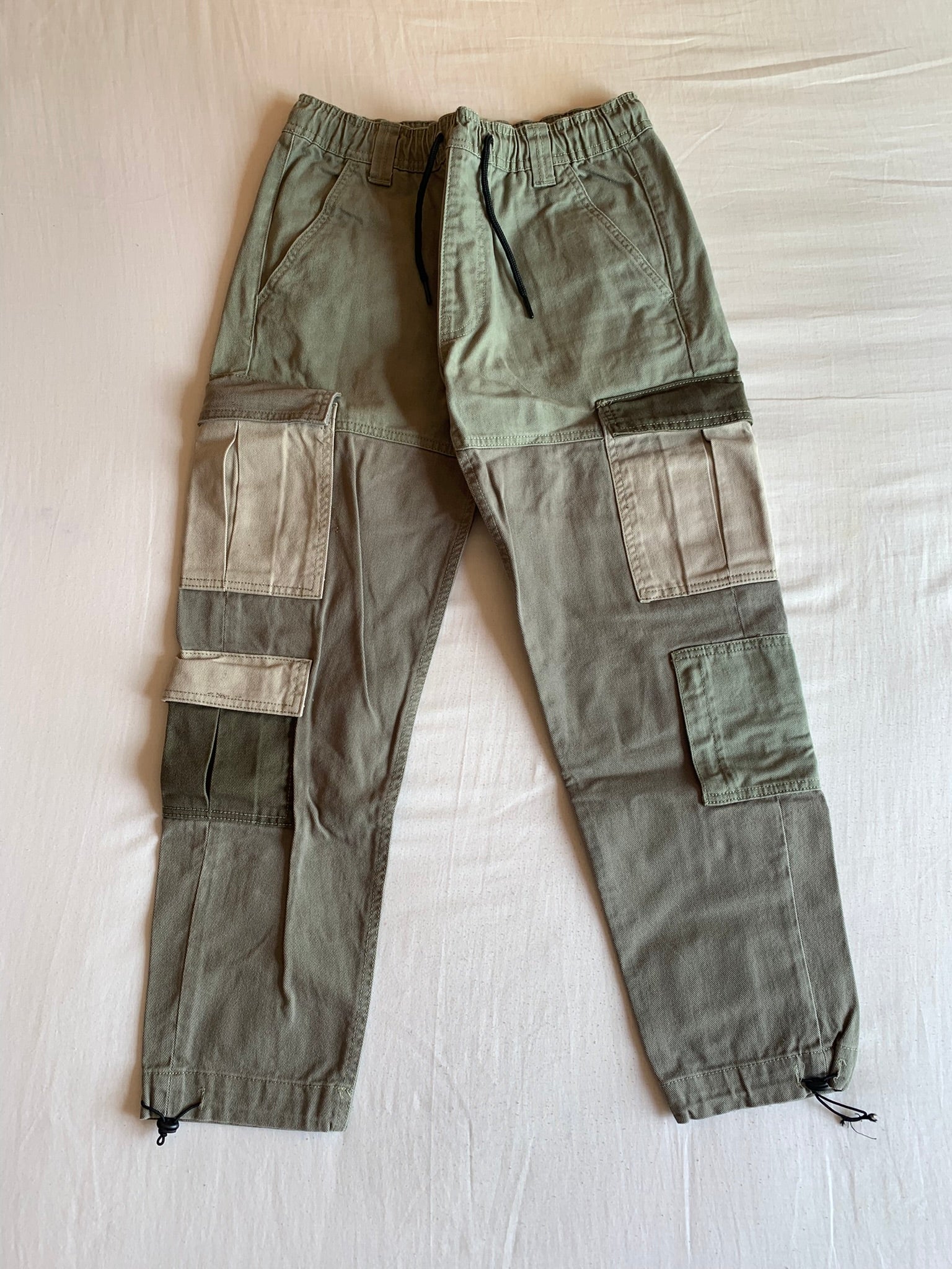 Pantalón Cargo Bershka Colorblock Verde