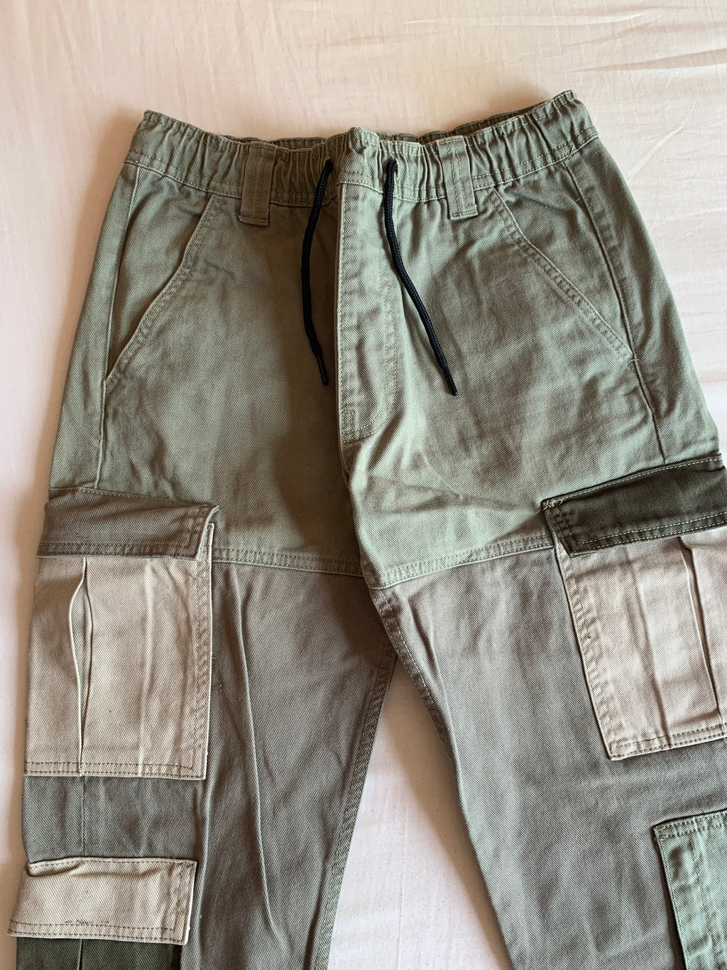 Pantalón Cargo Bershka Colorblock Verde