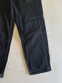 Pantalón Cargo Bershka Negro Pespunte Contraste