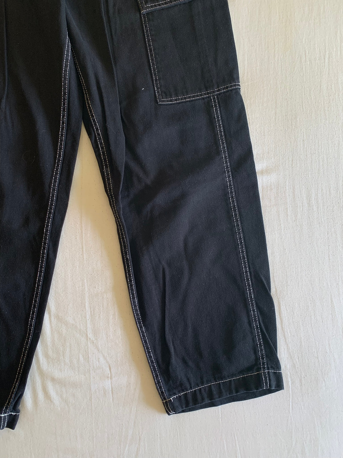 Pantalón Cargo Bershka Negro Pespunte Contraste