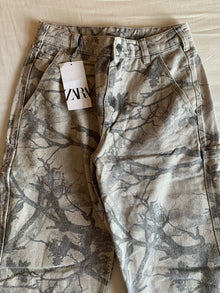 Pantalón Zara Estampado Árboles