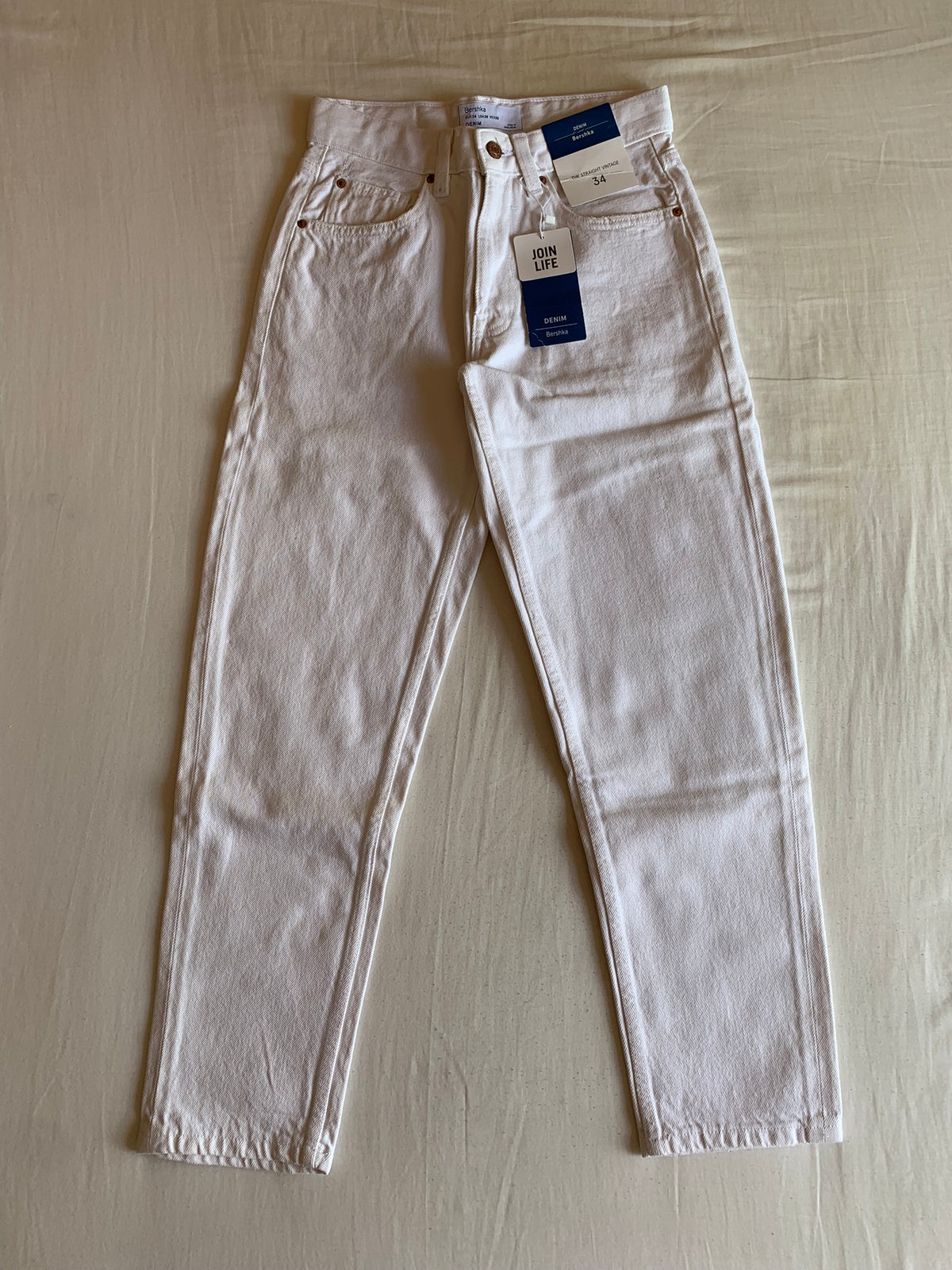 Vaquero Bershka Straight Vintage Crudo