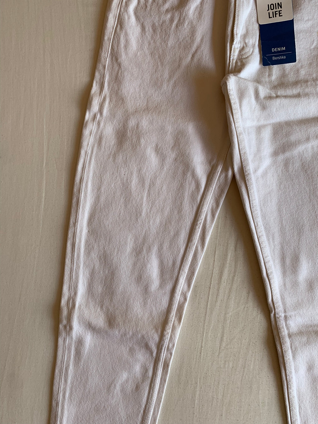 Vaquero Bershka Straight Vintage Crudo