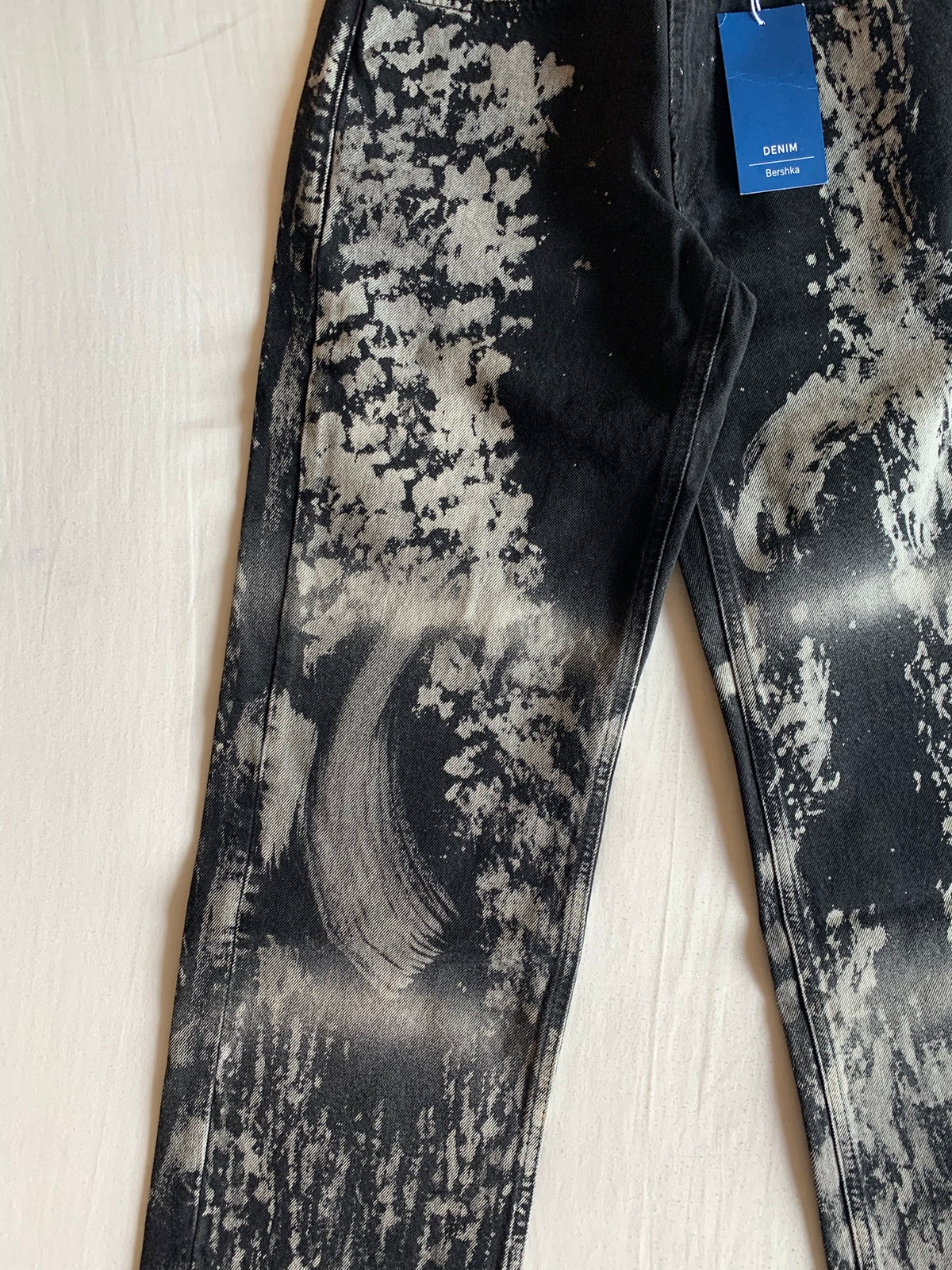 Vaquero Bershka The 90s Negro Lejía