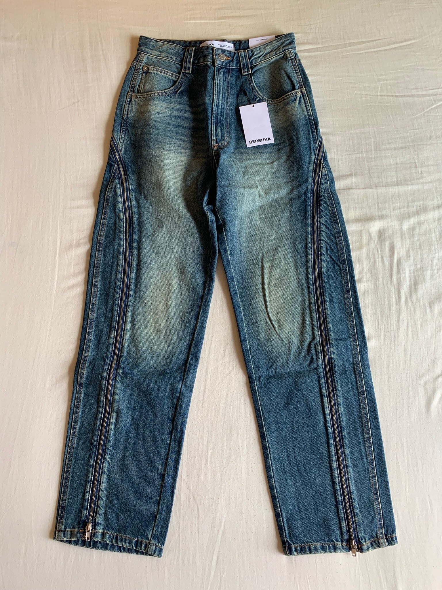 Vaquero Bershka Super Baggy Dirty Wash