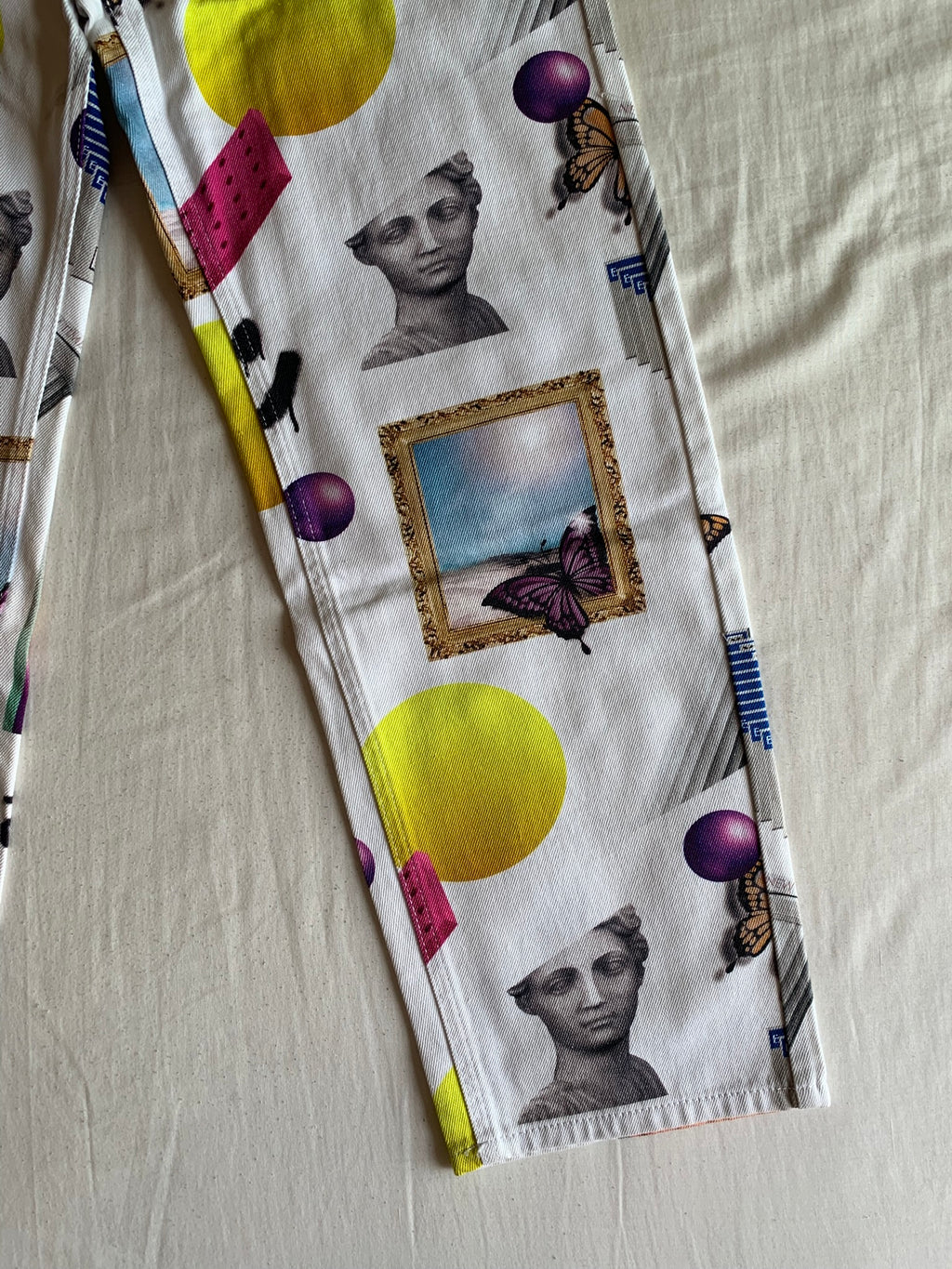 Vaquero Bershka Estampado Collage