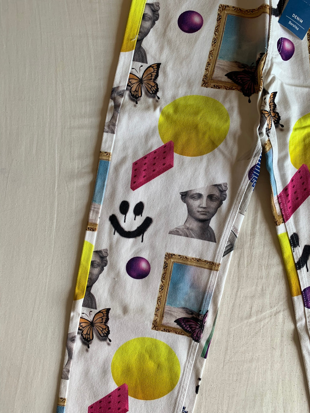 Vaquero Bershka Estampado Collage