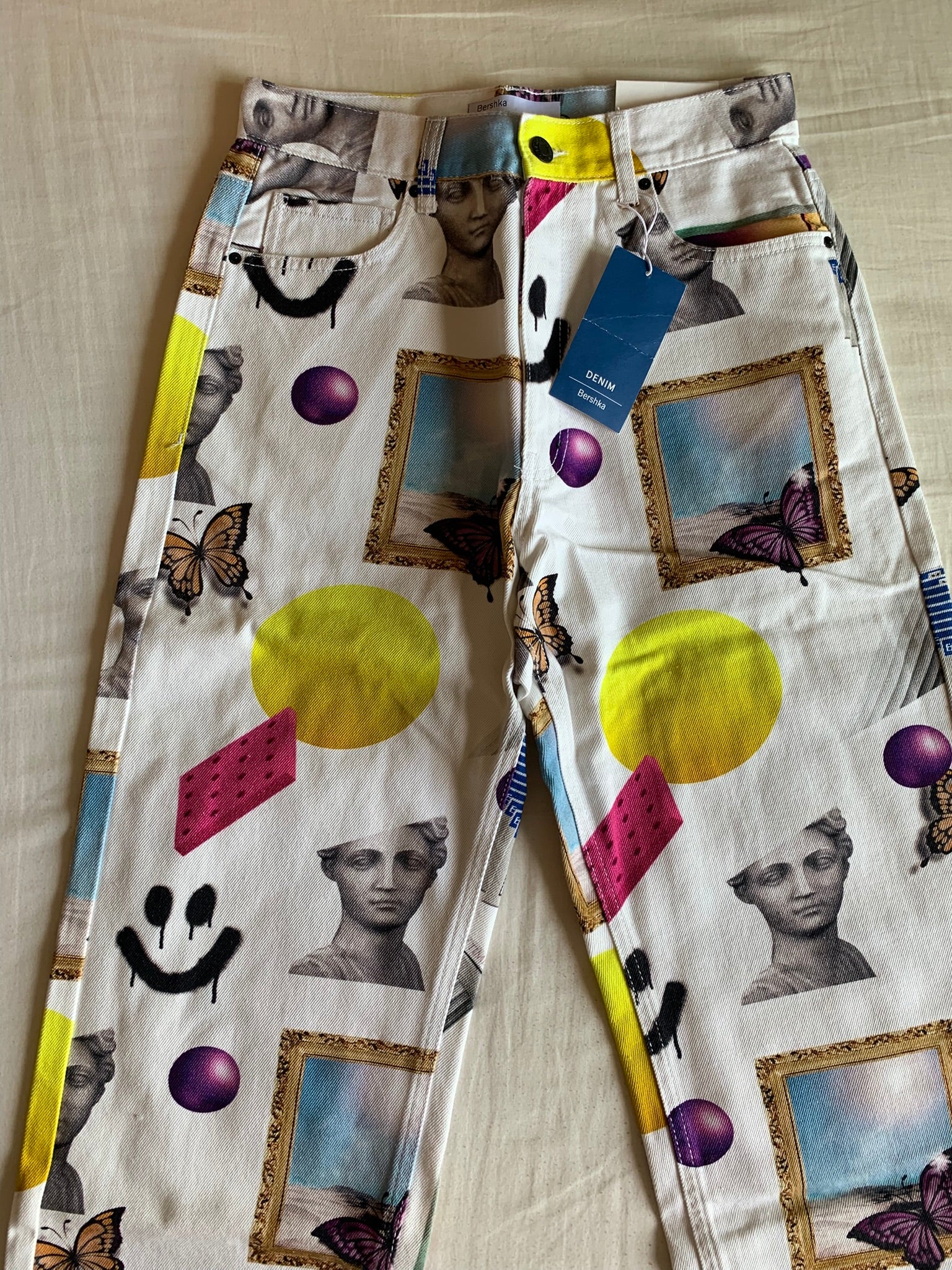Vaquero Bershka Estampado Collage