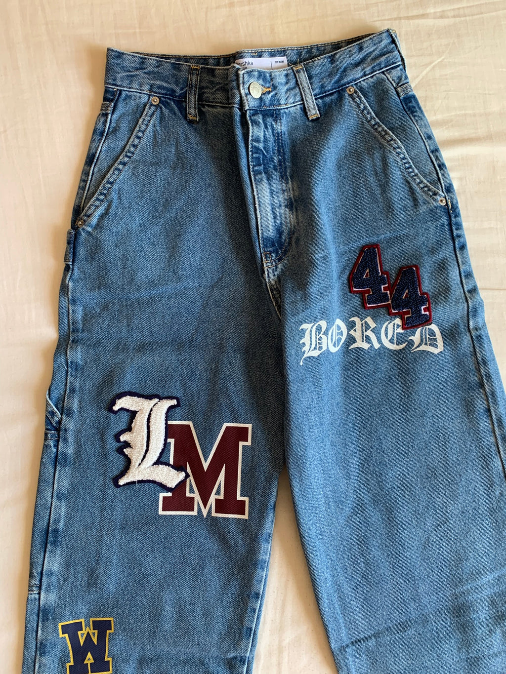Vaquero Bershka Baggy Parches Varsity