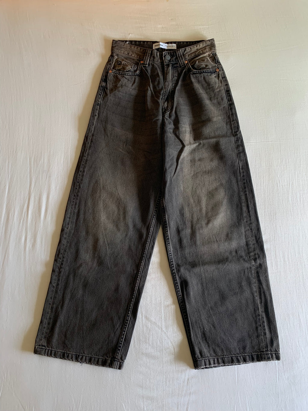 Vaquero Bershka Baggy Gris y Negro