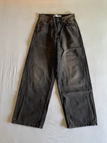 Vaquero Bershka Baggy Gris y Negro