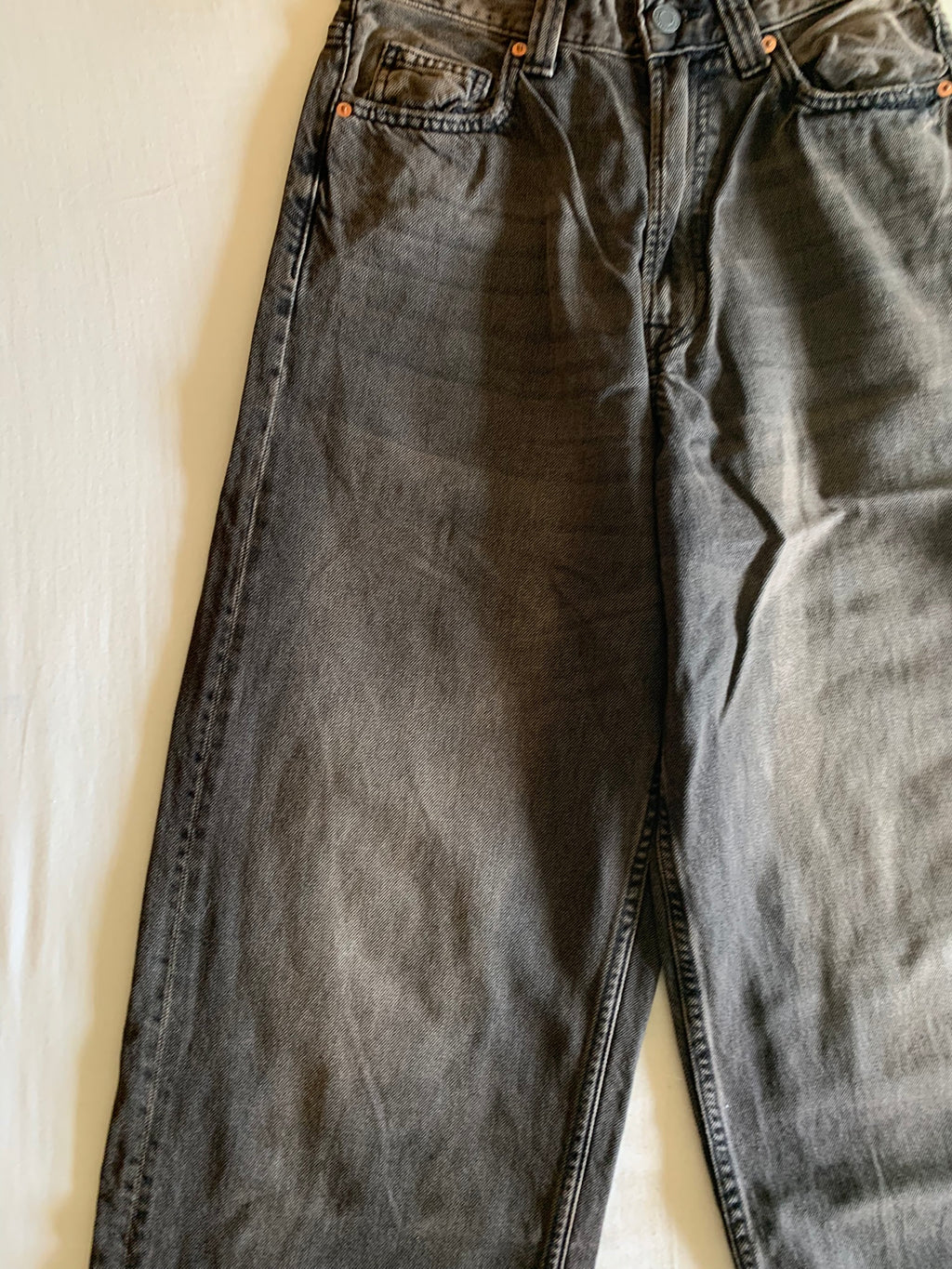 Vaquero Bershka Baggy Gris y Negro