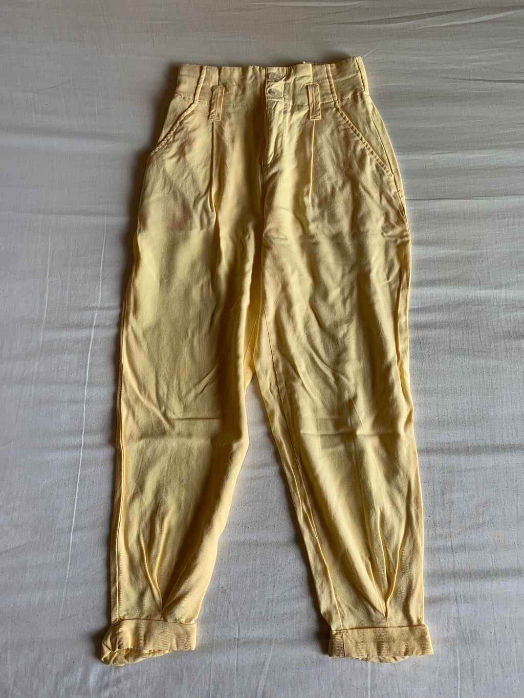 Pantalón Slouchy Bershka Amarillo Pastel