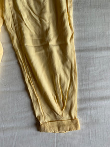 Pantalón Slouchy Bershka Amarillo Pastel