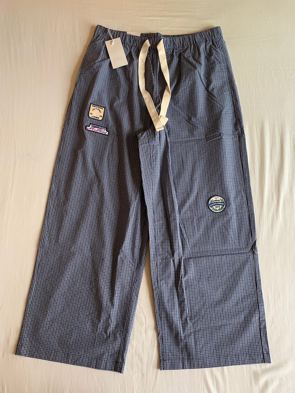 Pantalón Zara Relaxed Microcuadros con Parches