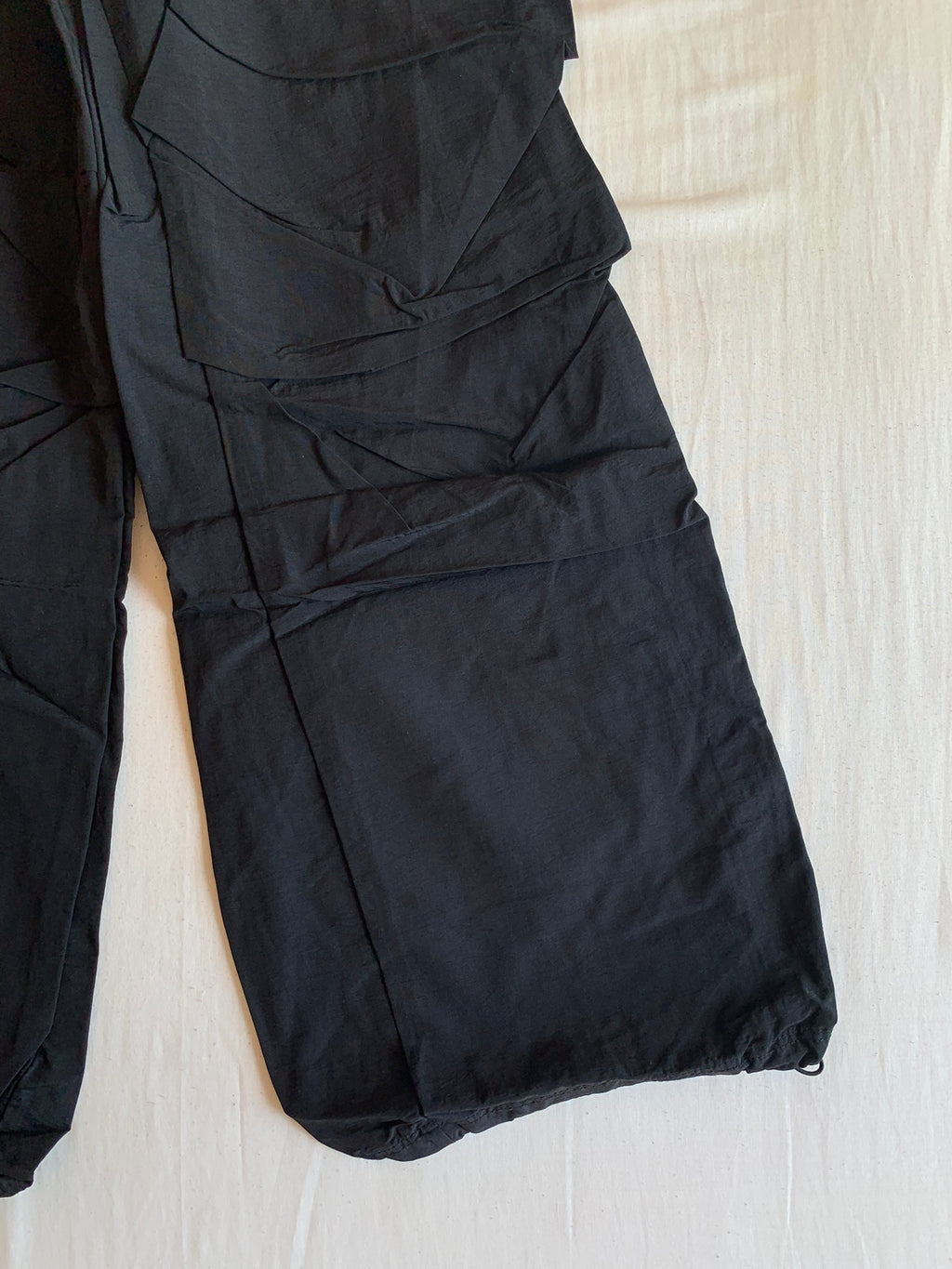 Pantalón Parachute Bershka Negro