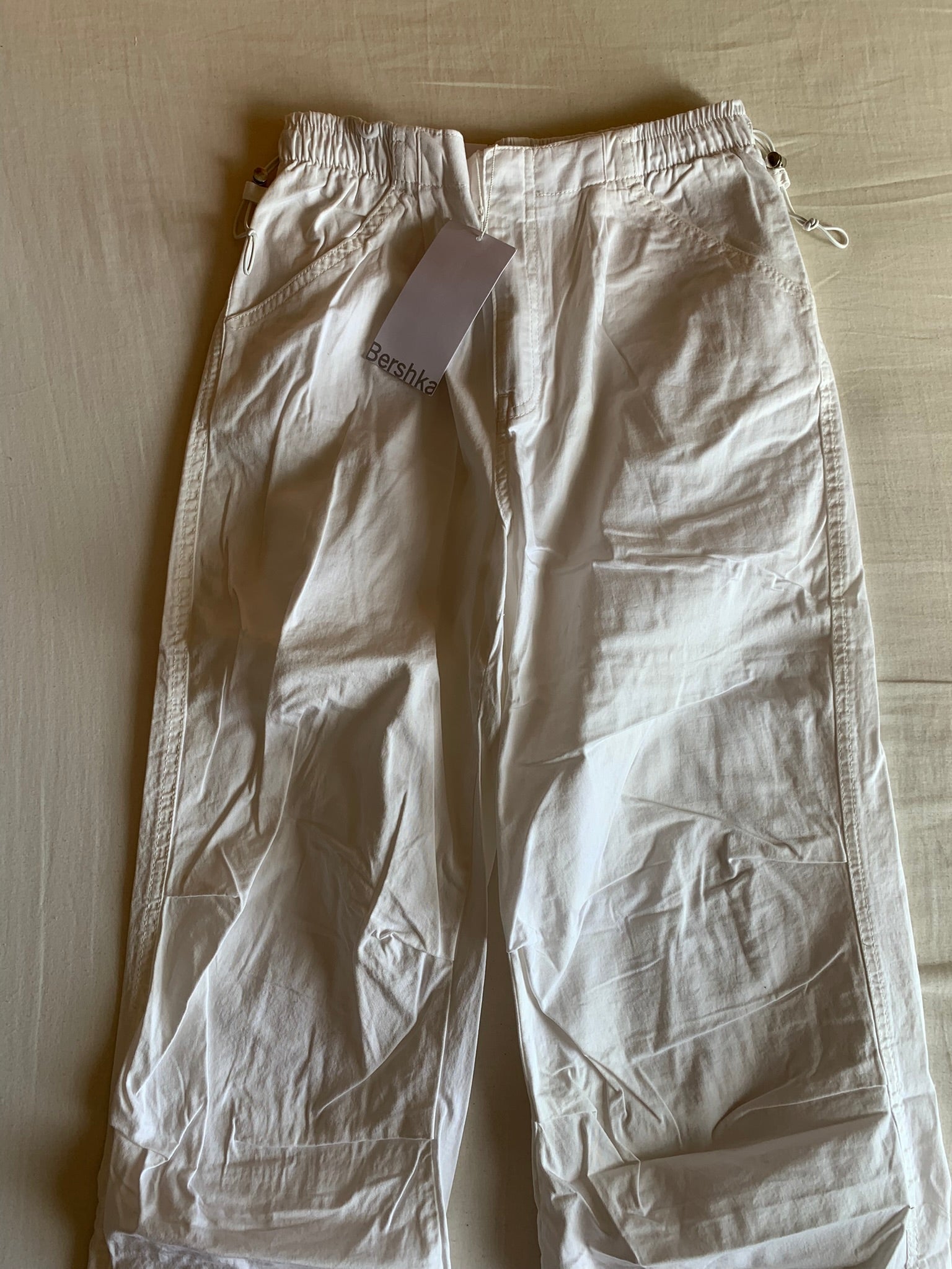 Pantalón Parachute Bershka Blanco