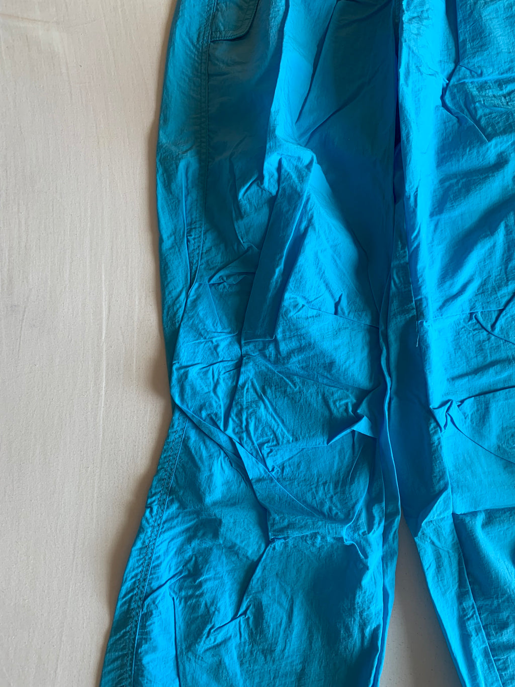 Pantalón Parachute Bershka Turquesa