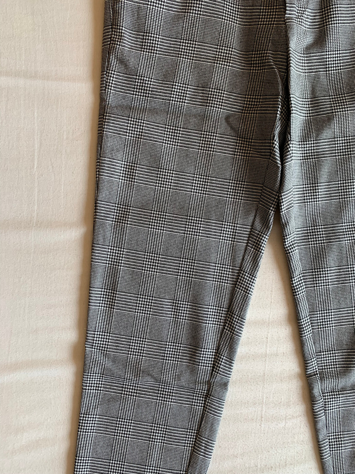 Pantalón Bershka Cuadros Príncipe de Gales Cropped