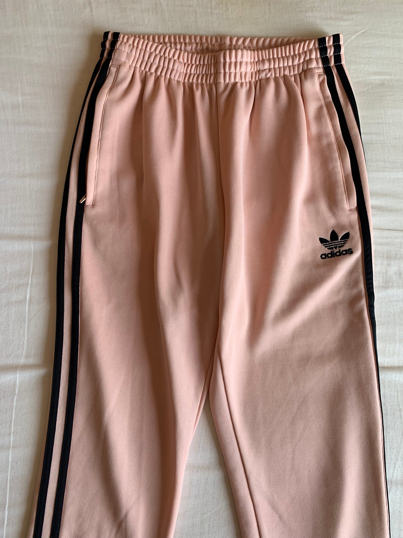 Pantalón Adidas SST Rosa