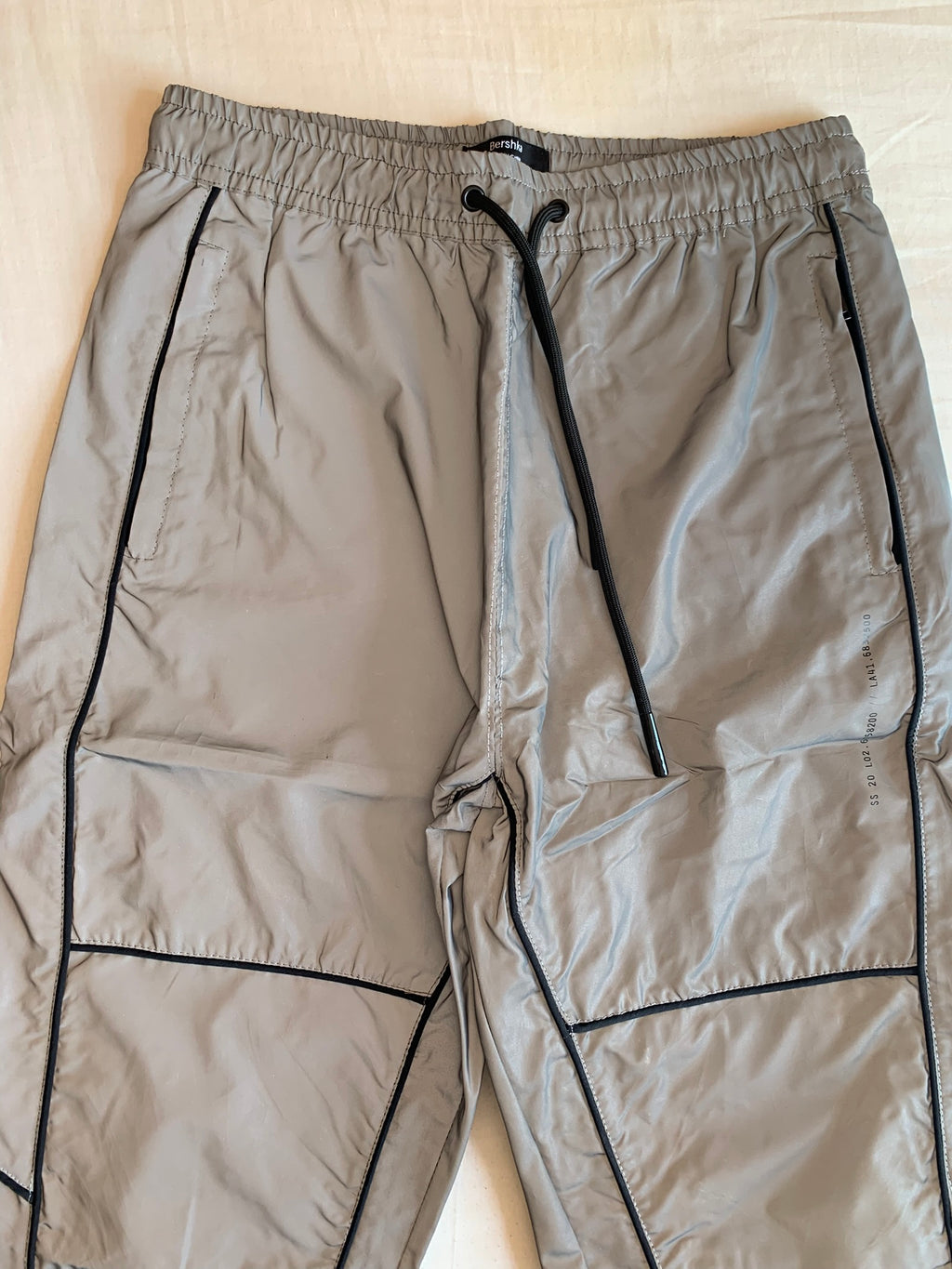 Pantalón Jogger Bershka Reflectante Gris