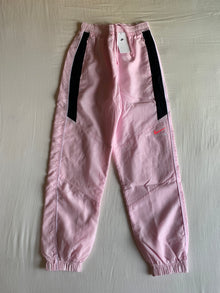 Pantalón Nike Woven Rosa Retro