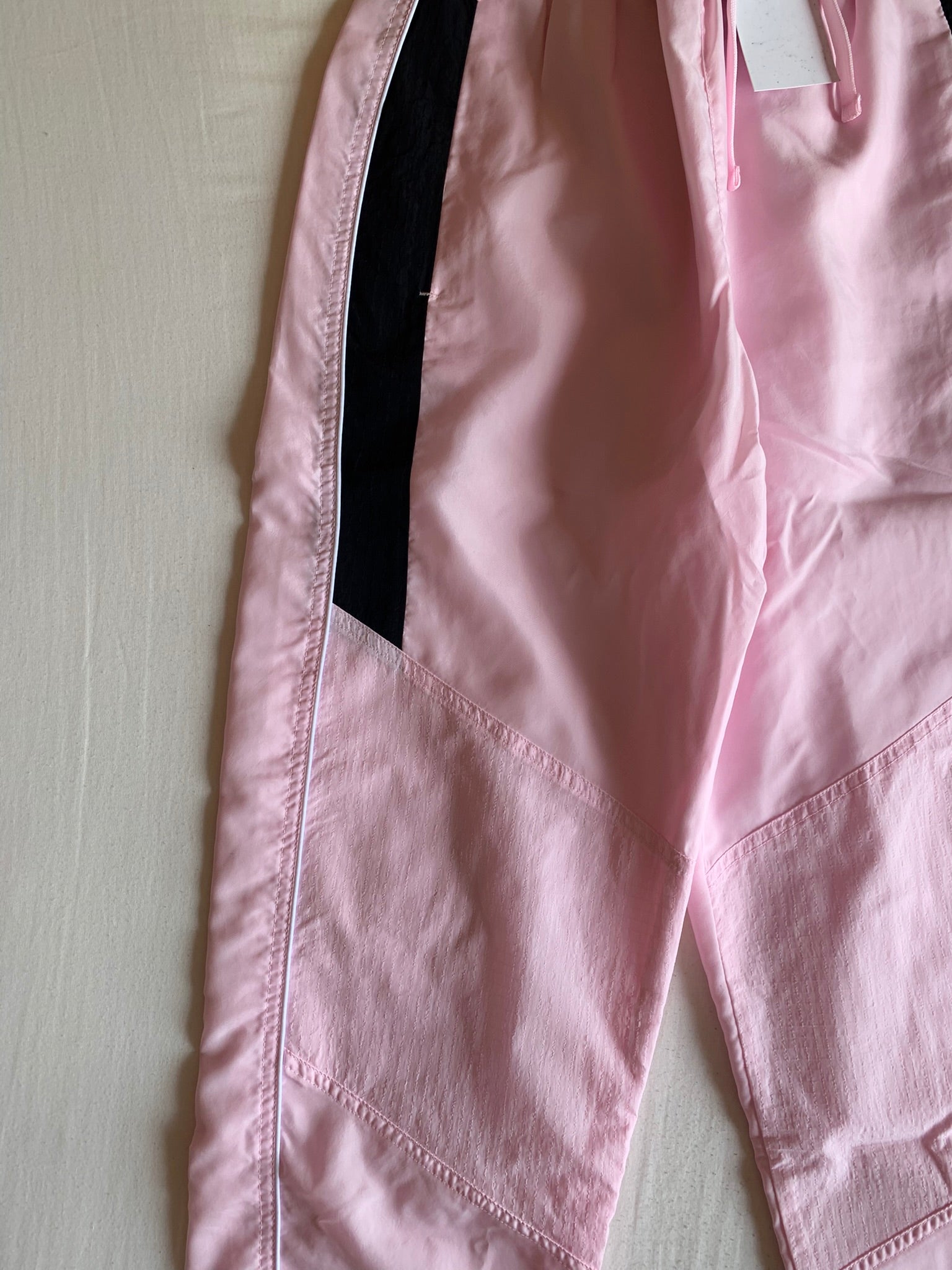 Pantalón Nike Woven Rosa Retro
