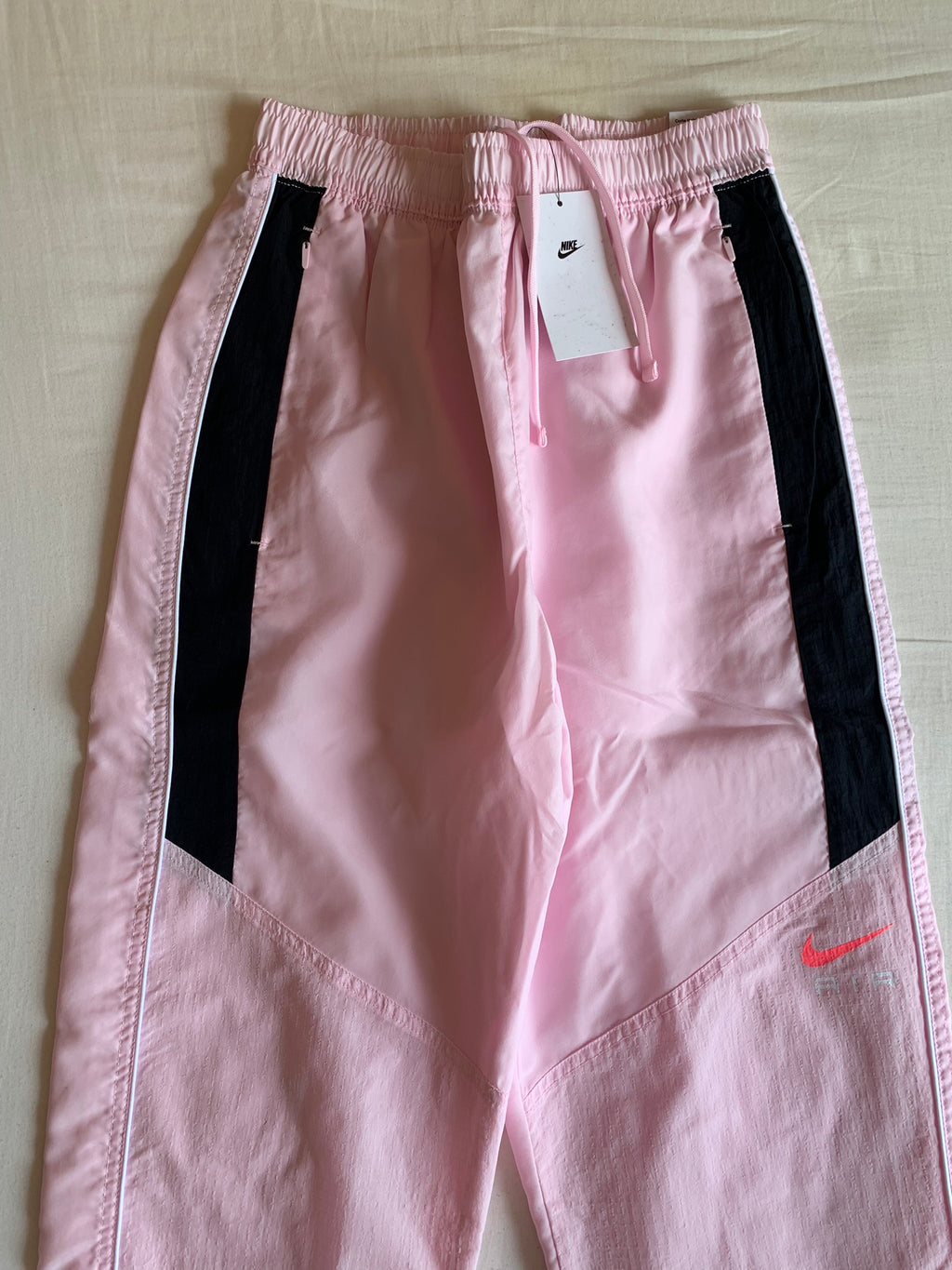 Pantalón Nike Woven Rosa Retro
