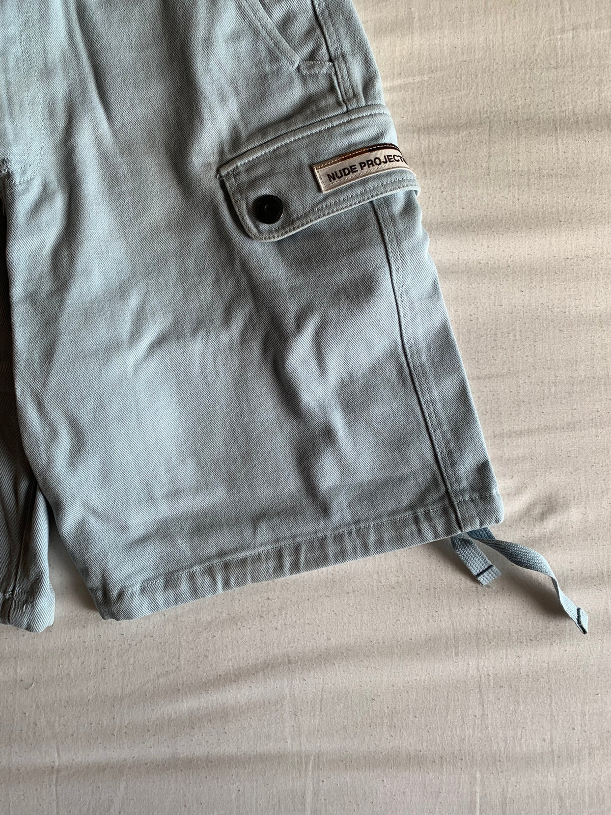 Short Cargo Nude Project Gris Claro