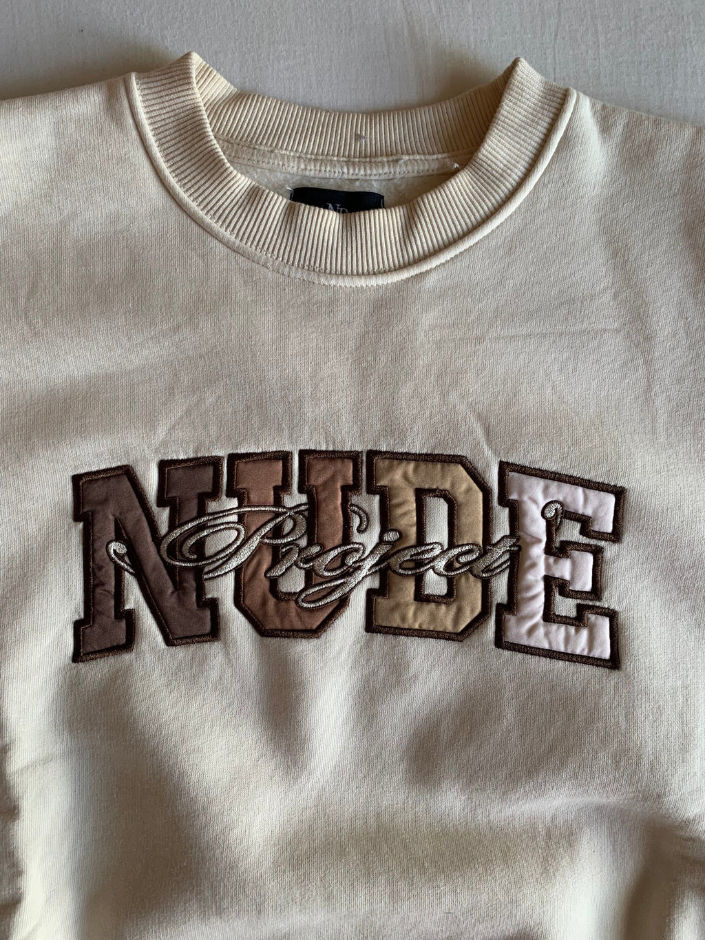 Sudadera Nude Project Varsity Marshmallow talla L