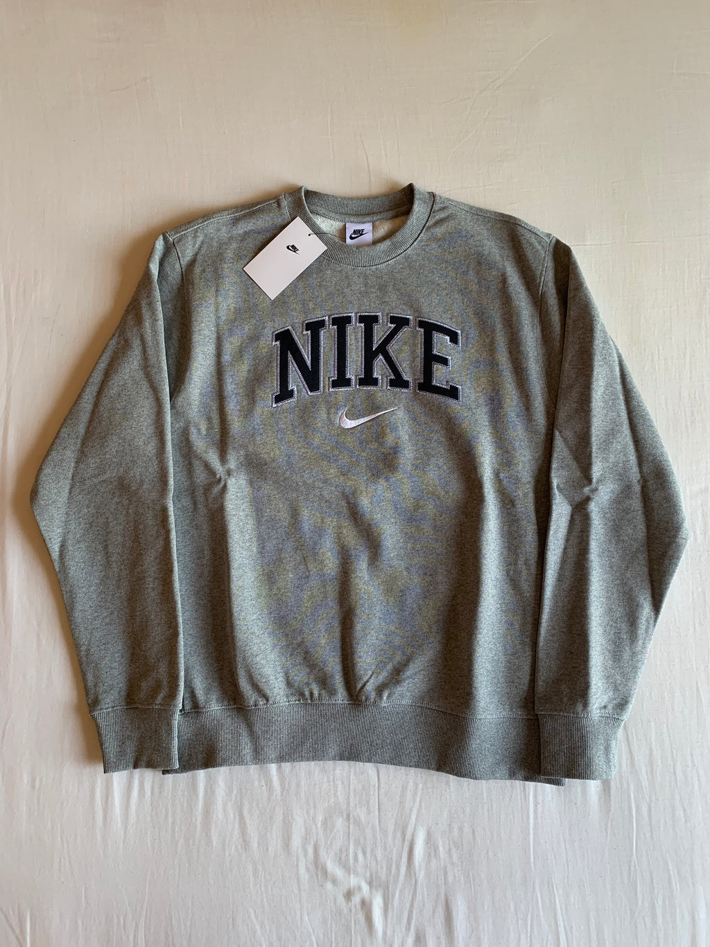 Sudadera Nike Vintage Bordada Gris