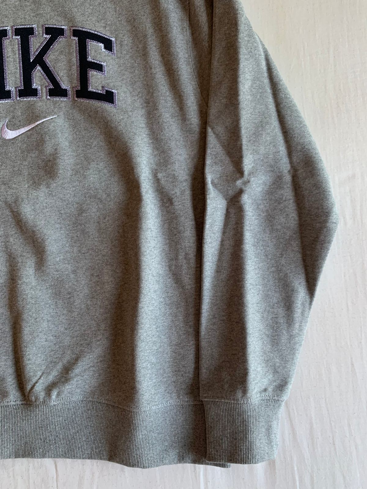 Sudadera Nike Vintage Bordada Gris