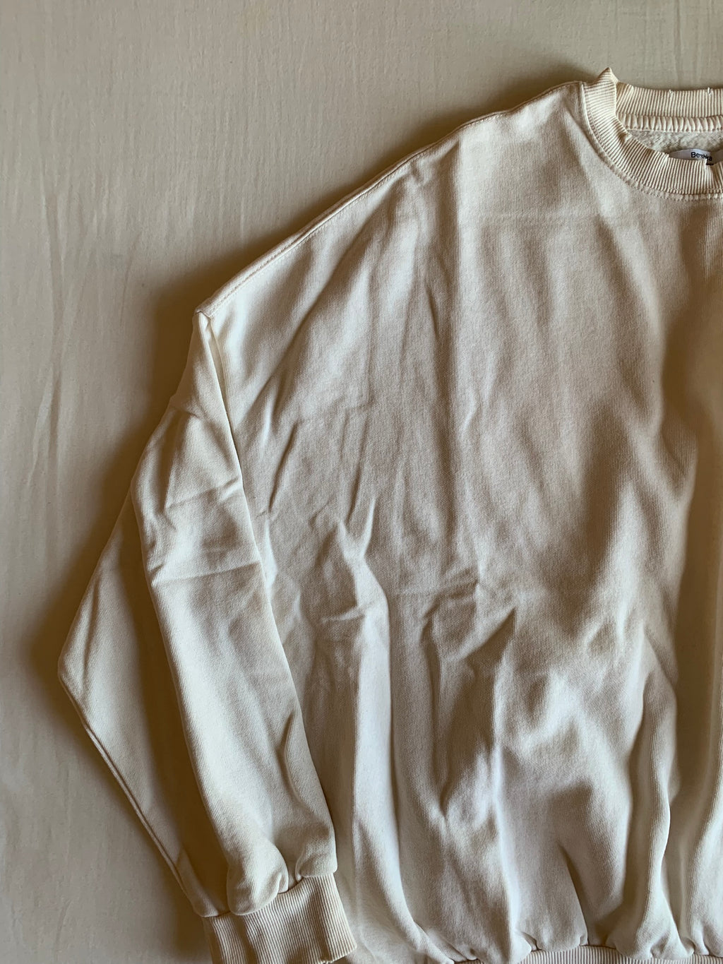 Sudadera Crop Bershka Crudo Despuntada