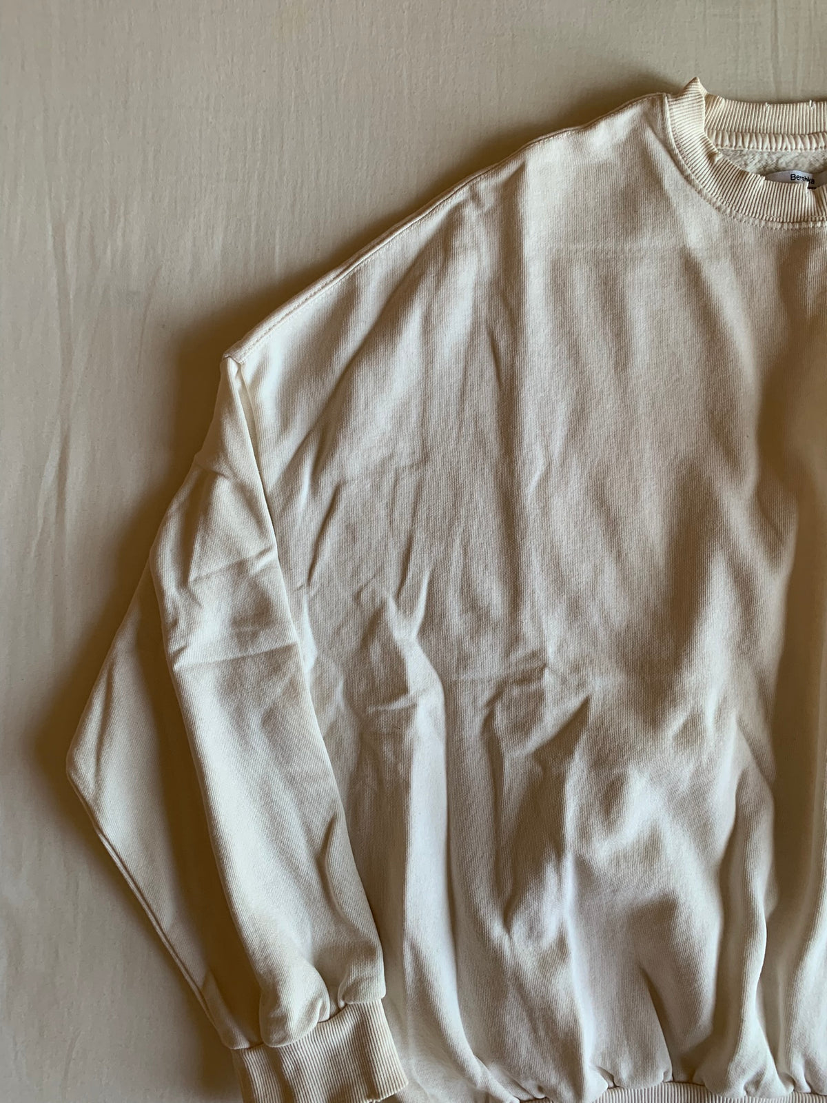 Sudadera Crop Bershka Crudo Despuntada