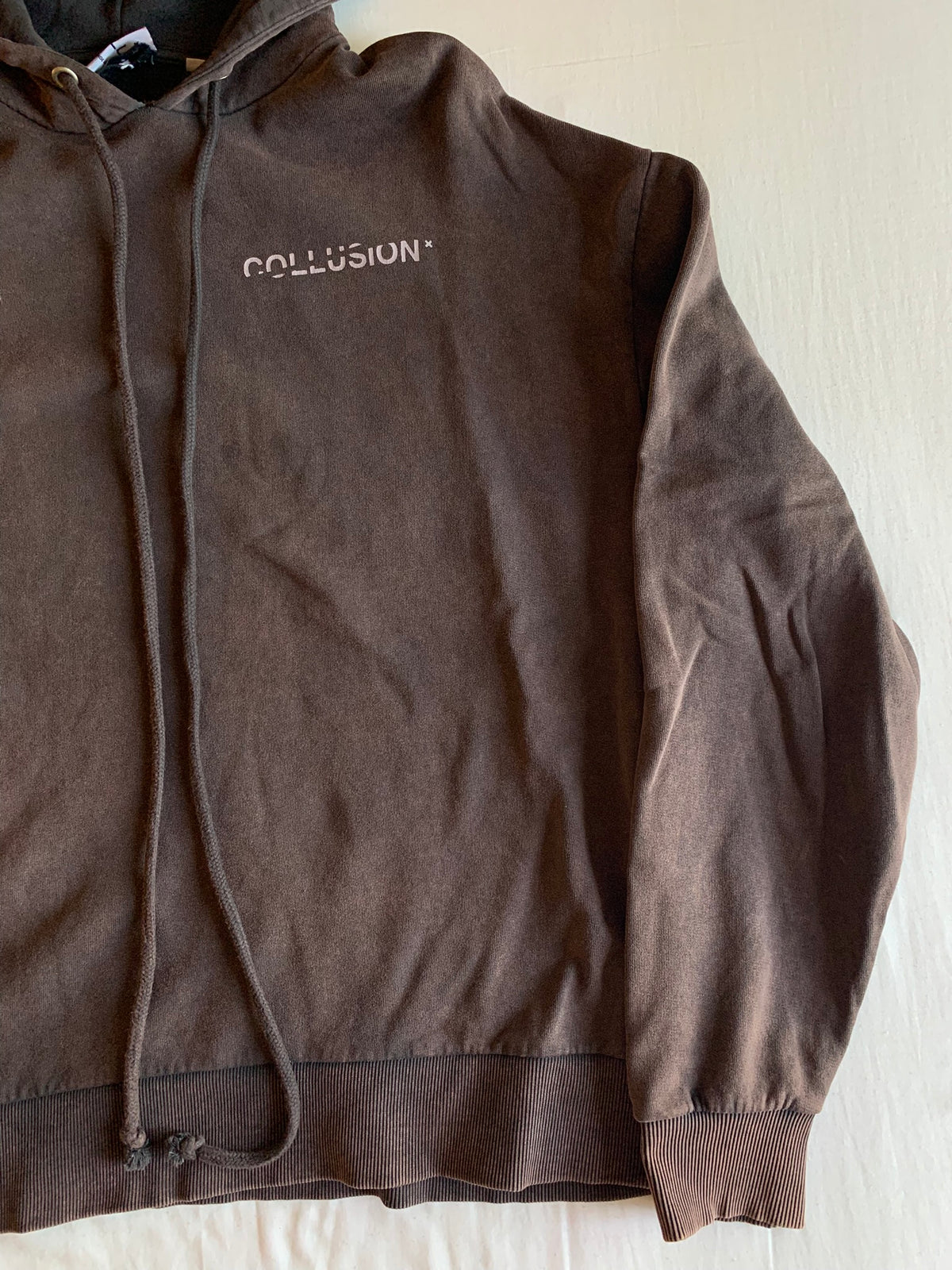 Sudadera Capucha Cremallera Collusion Marrón