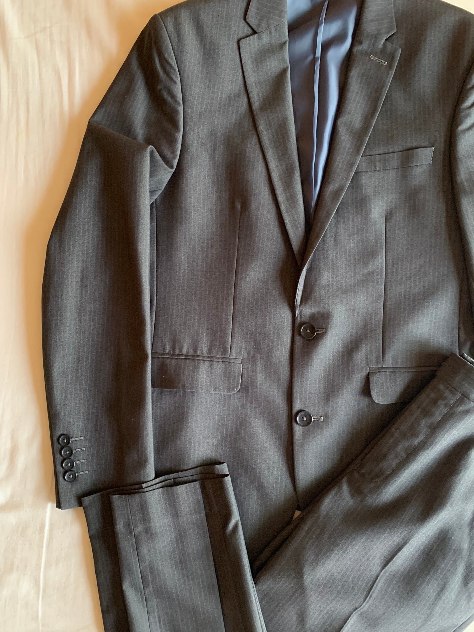 Traje Primark Gris Raya Diplomática