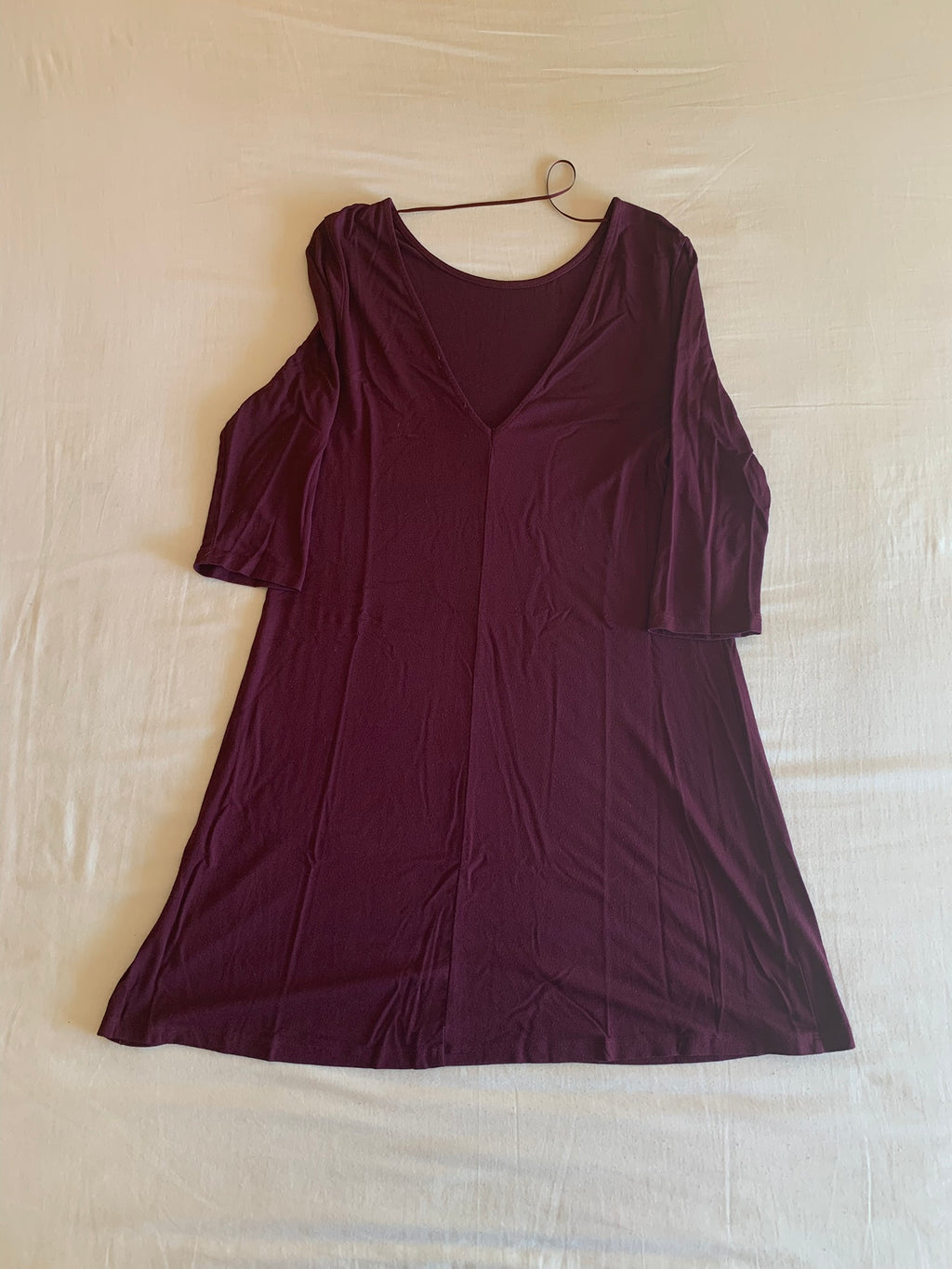 Vestido Pull&Bear Burdeos Escote Pico