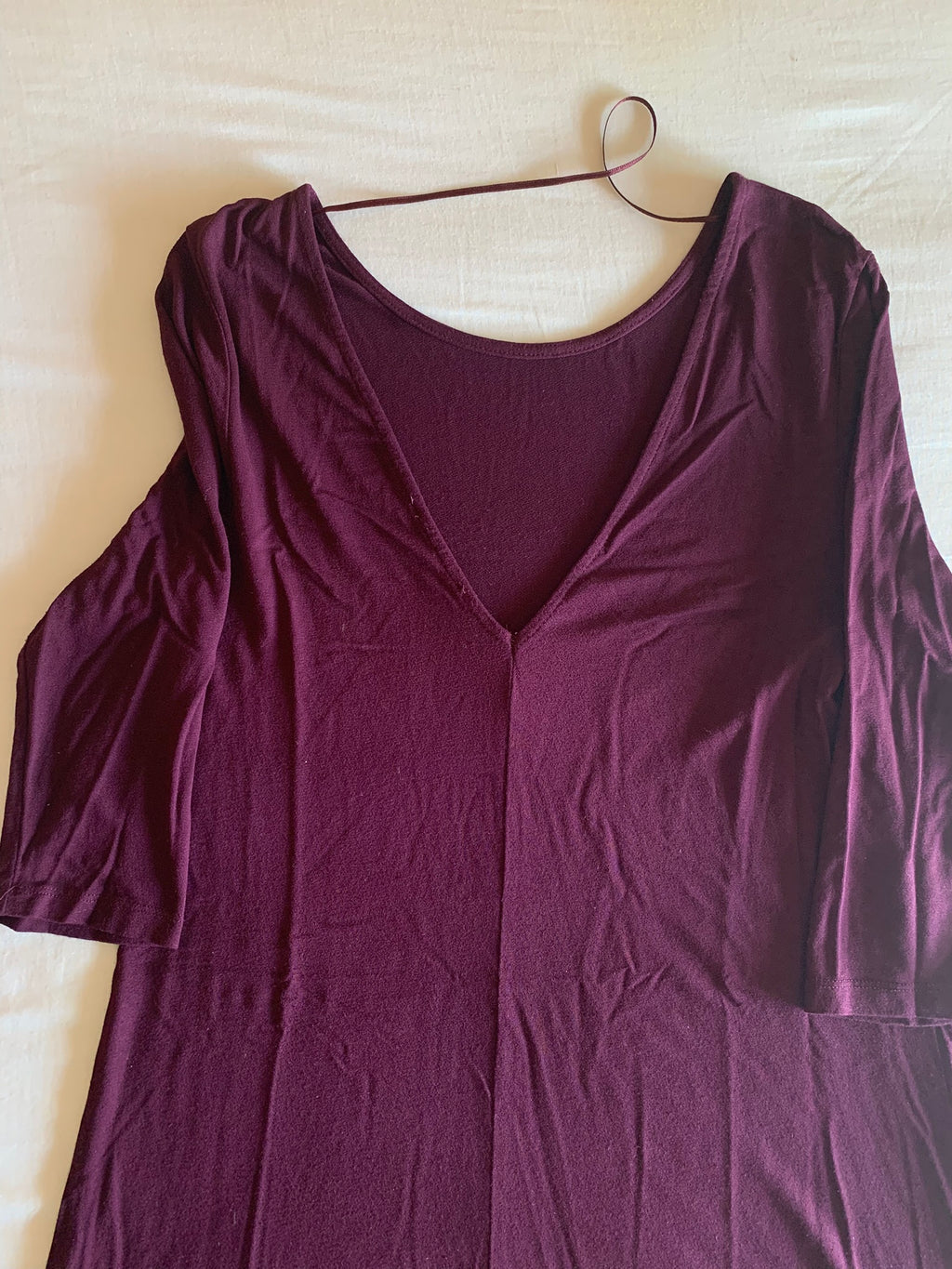 Vestido Pull&Bear Burdeos Escote Pico