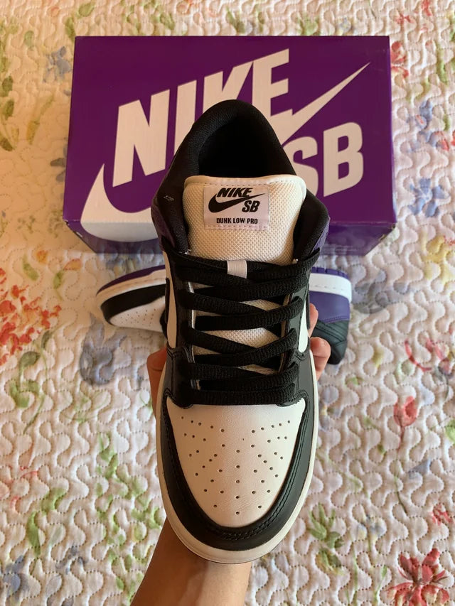 Nike SB Dunk Low "Court Purple"