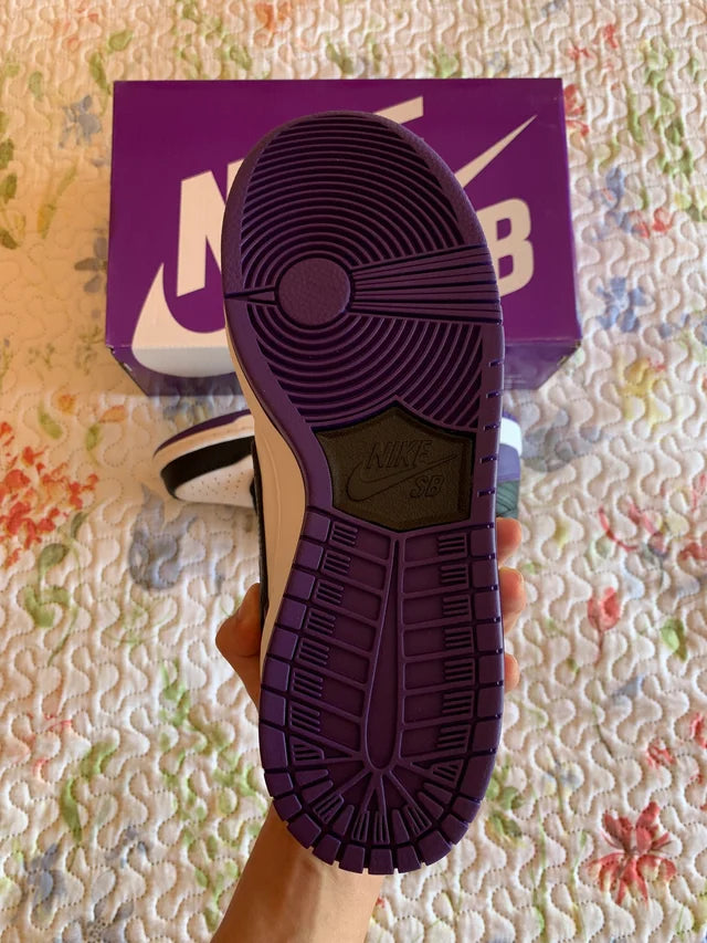 Nike SB Dunk Low "Court Purple"
